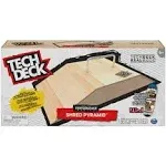 TECH DECK Performance Series, Shred Pyramid Set with Metal Rail and Exclusive 6