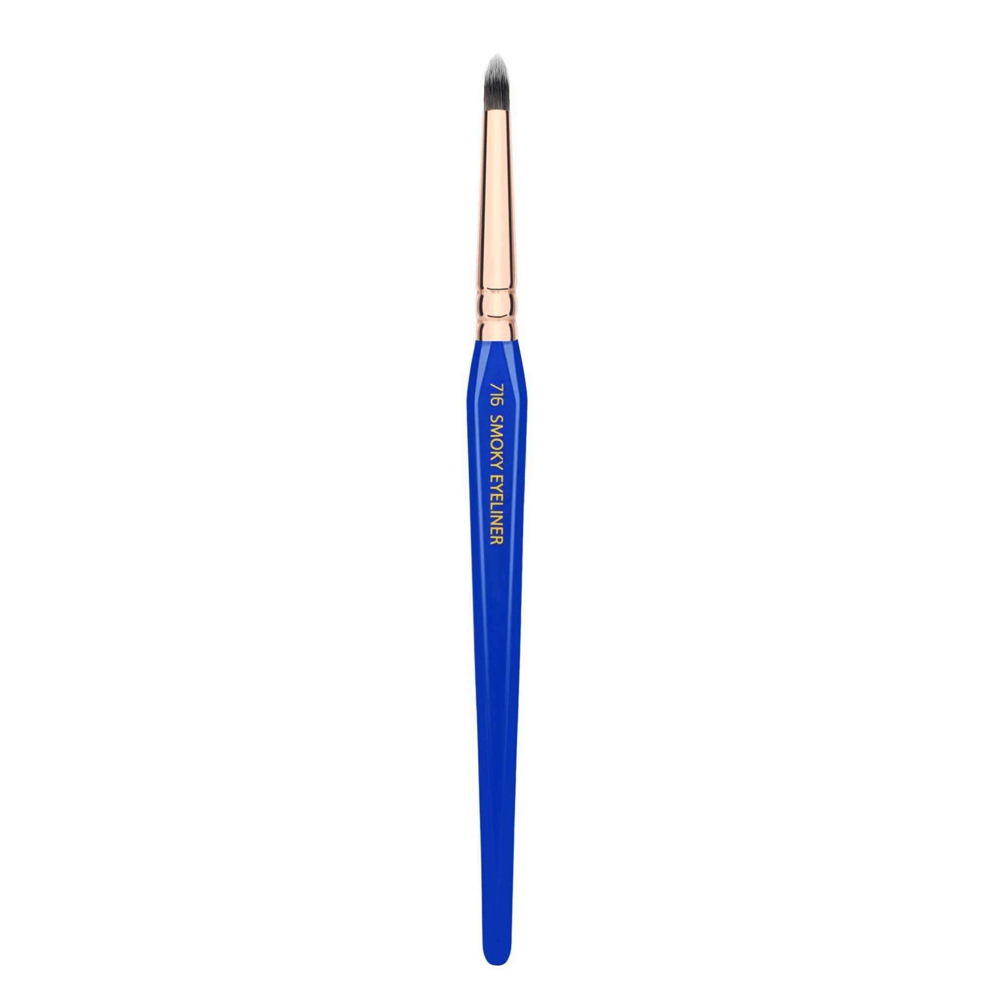 Bdellium Tools Professional Makeup Brush - Golden Triangle 716 Smoky Eyeliner - With All Vegan and Soft Synthetic Fibers, For Thick Lining (Blue, 1pc)