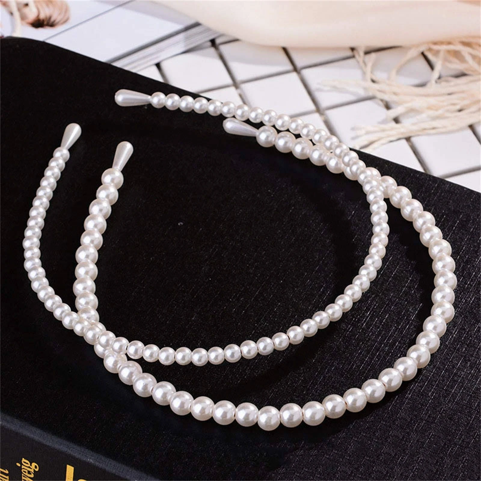 Aoxmas 2pcs Simple Design Pearl Headbands for Women Wedding Party Bridal Hair Hoop Elegant Hair Hoop