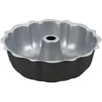 Cuisinart Fluted Cake Pan Non-Stick 9.5 Inch (Chef&#039;s Classic)