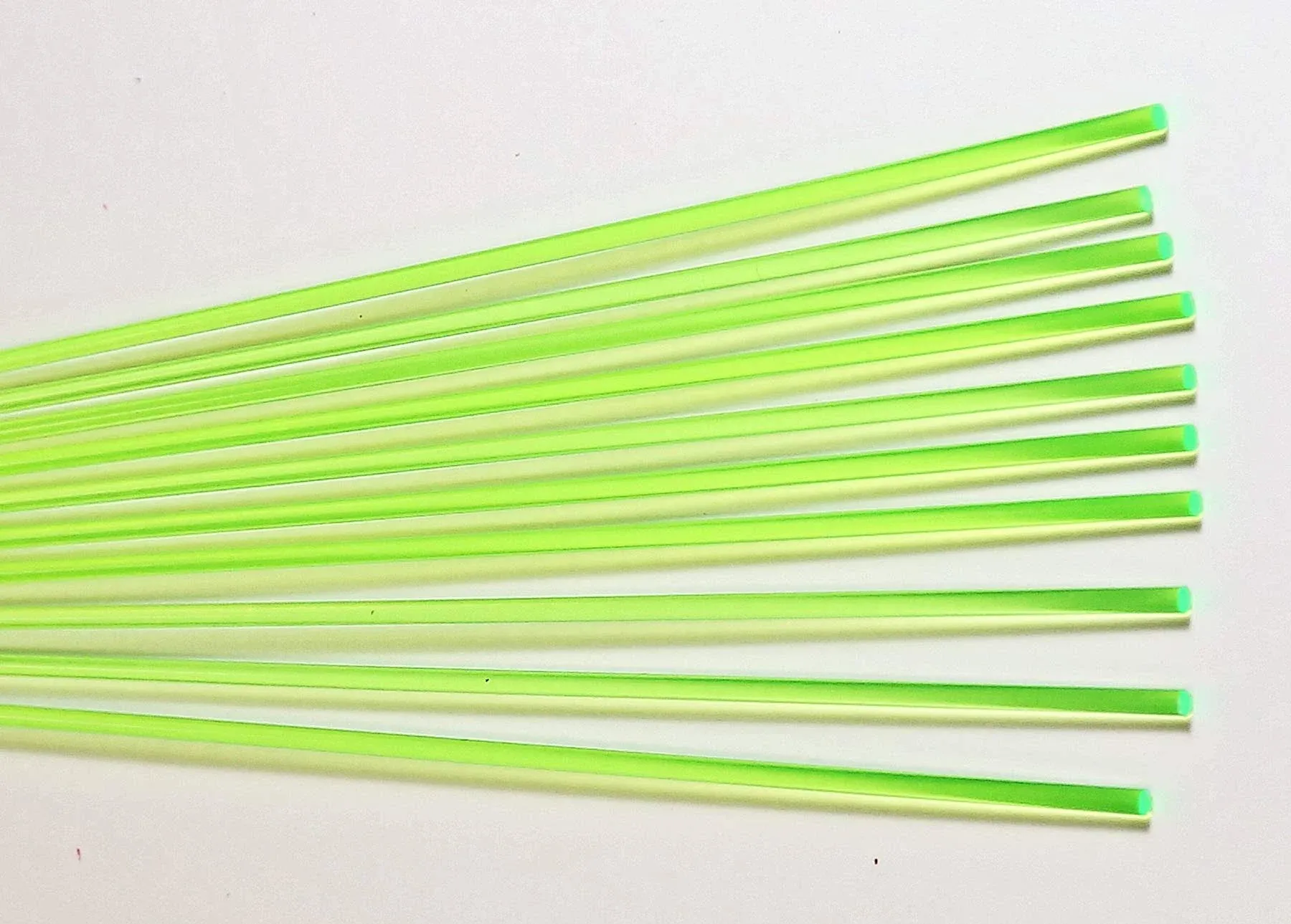 Best Acrylics 10 Pcs 18A Diameter x 12A inch Long Color Fluorescent Translucent Green Acrylic Plexiglass Rods - .125 Dia - 3mm - 10 Feet