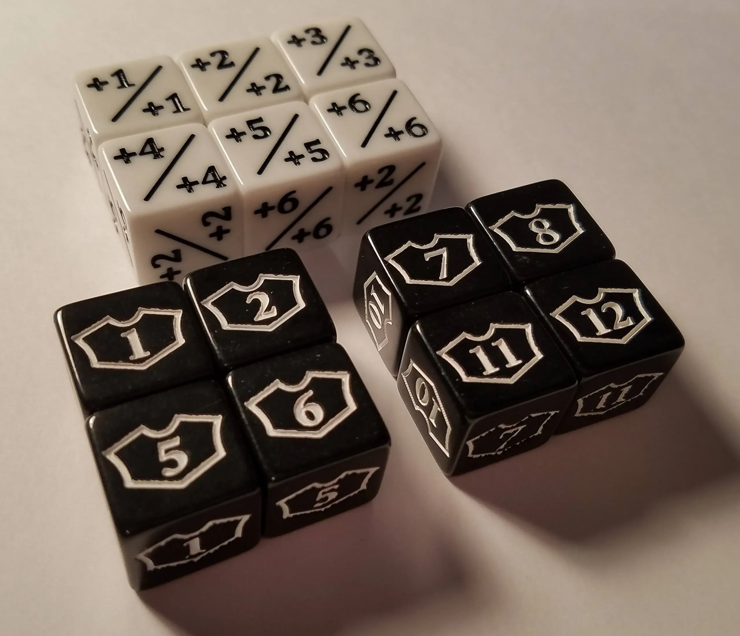 quEmpire 14x Counter & Loyalty Dice for Magic: The Gathering and Other Games ...