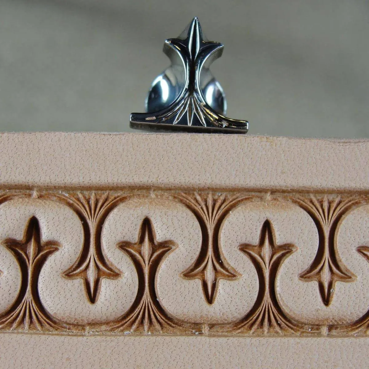 Crown Serpentine Border Stamp, Barry King Leather Stamping Tool