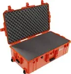 Pelican 1615 Air Case with Padded Dividers (Black)