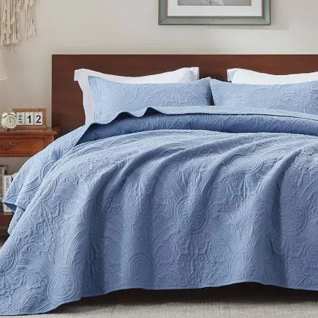 GRT Bluish Grey Quilt Sets Full/Queen with Pillow Shams - Lightweight Reversible Quilt Bedding Set, Ultra-Soft Microfiber Modern Bedspread Coverlet Set for All Season (1 Quilt, 2 Pillow Shams)