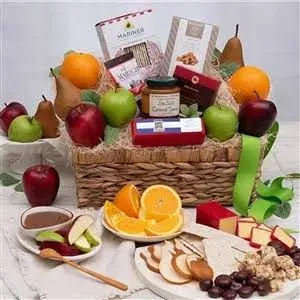 Gourmet Gift Baskets Orchard's Abundance Fruit Gift Basket