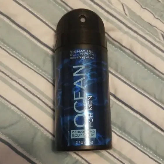 Bath & Body Works Ocean 3.7 Ounce Men's Deodorizing Body Spray