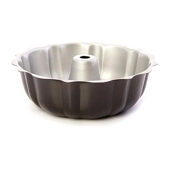 Cuisinart® Fluted 9.5 Inch Cake Pan