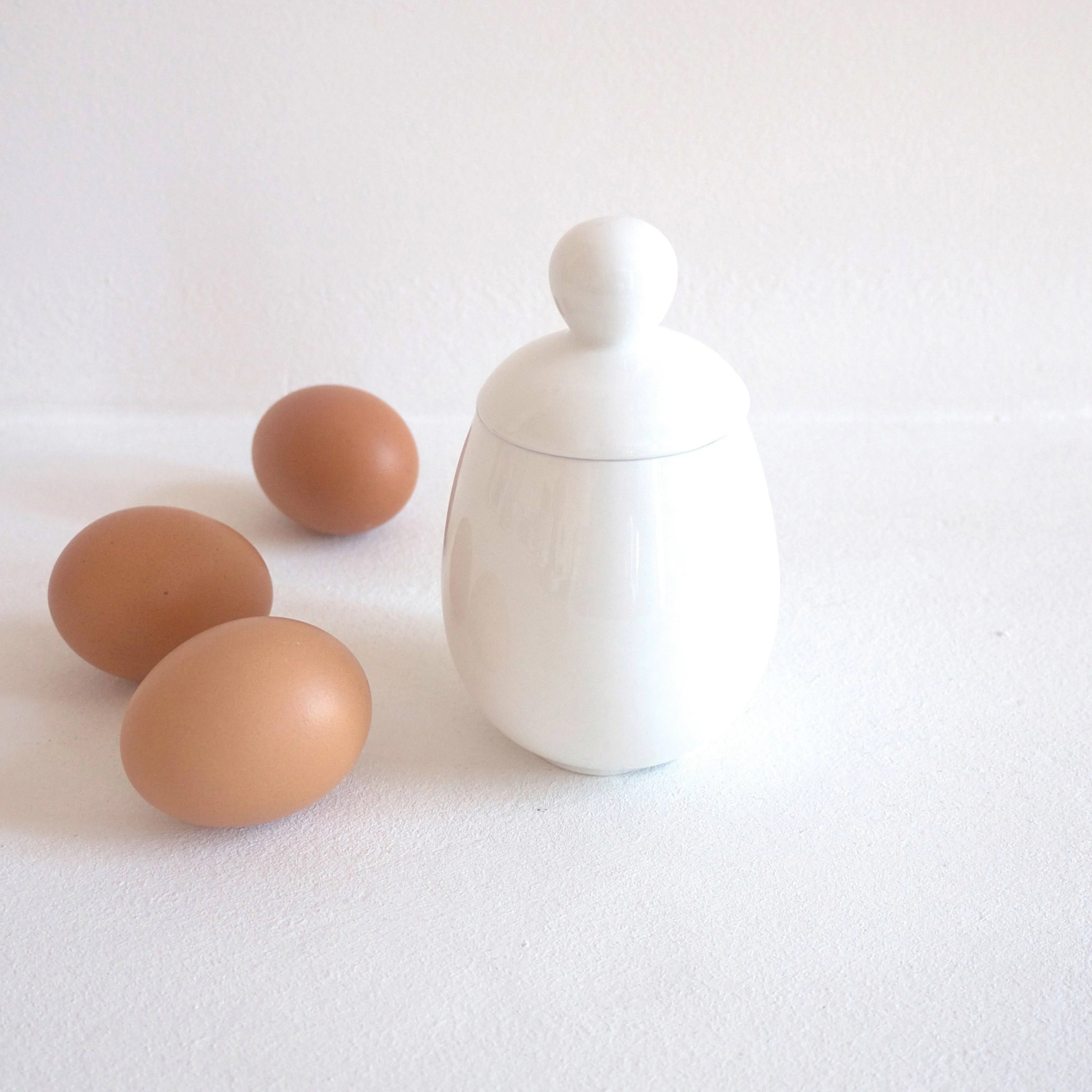 Tastemade Henrik Porcelain Multi-Purpose Egg Cooker