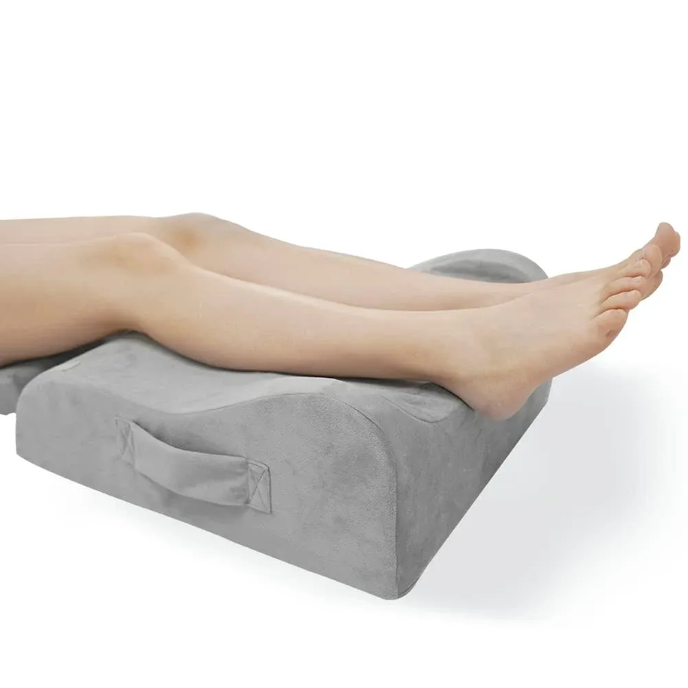 LightEase Leg Elevation Pillow