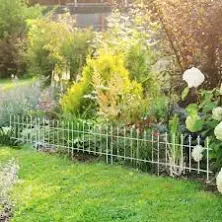 Outsunny 17.25 in. Metal Decorative Garden Fence