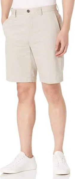 Amazon Essentials Men's Slim-Fit 9" Short