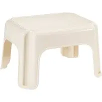 Rubbermaid Bisque Step Stool