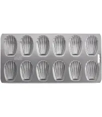 Chicago Metallic Professional 12-Cup Non-Stick Madeleine Pan, 15.75-Inch-by-7.75-Inch