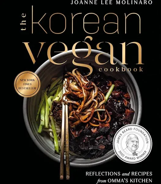 The Korean Vegan Cookbook: Reflections and Recipes from Omma&#039;s Kitchen by Joanne