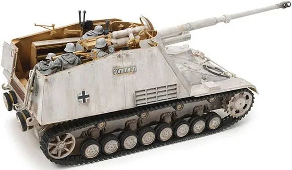 Tamiya TAM35335 1/35 Model kit German Self-Propelled Heavy Anti-Tank Gun Nashorn