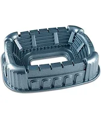 Nordic Ware Pro Cast Stadium Pan