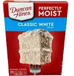 Duncan Hines Perfectly Moist Classic White Cake Mix (15.3 oz)