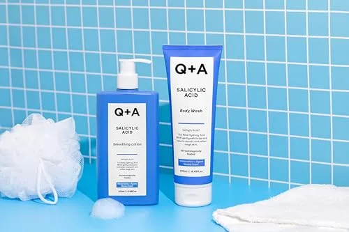 Q+A Salicylic Acid Body Wash, gel-based Body Wash, exfoliates, smoothes and softenes the skin with a blend of Salicylic Acid, White Willow Bark and Green Tea Extract, 250ml