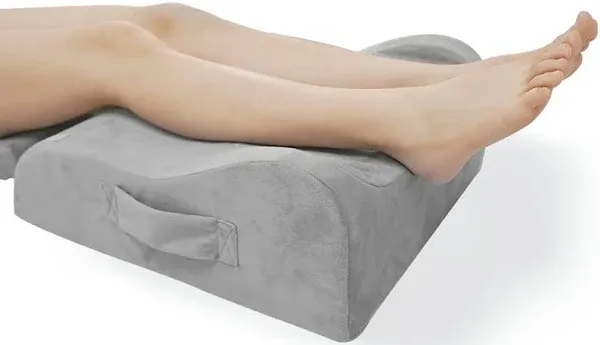 LightEase Leg Elevation Pillow