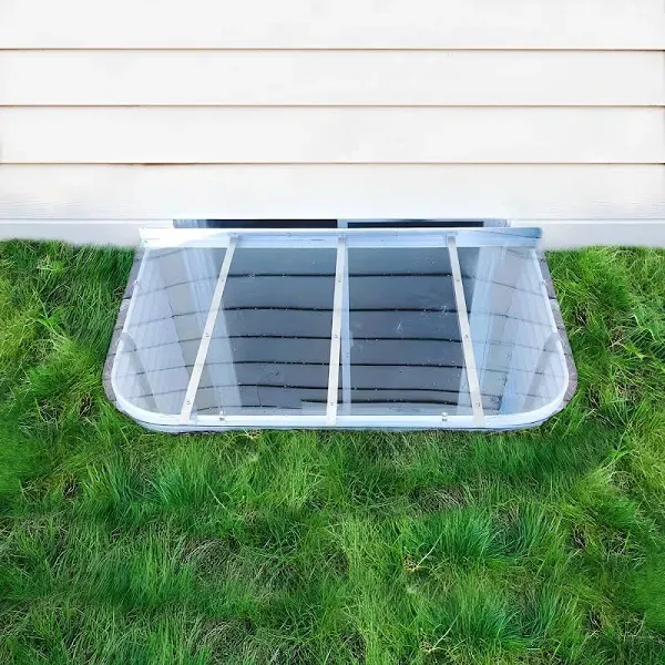 Sloped Heavy-Duty Window Well Cover - Medium Clear Polycarbonate Window Well Covers Outside, UV Resistant Basement Window Well Covers with Rust-Free Bracing (84" W x 26" L)