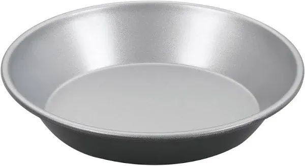 Cuisinart Chef's Classic 9-Inch Nonstick Bakeware Deep-Dish Pie Pan