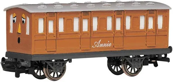 Bachmann Trains - THOMAS & FRIENDS ANNIE COACH - HO Scale