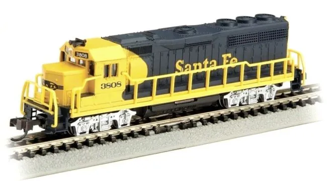 Bachmann GP40 Santa Fe Yellow/Blue N Train Engine