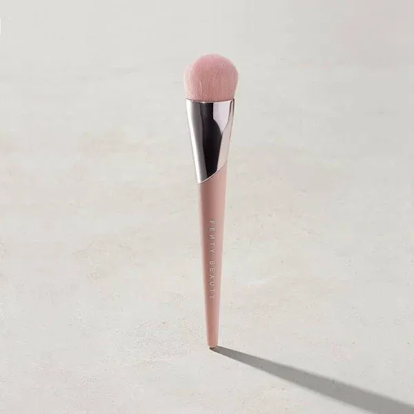 Fenty Beauty Full-Bodied Foundation Brush 110