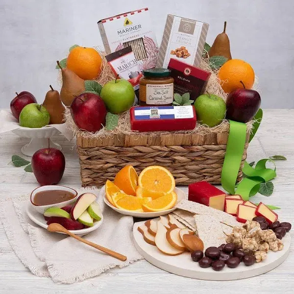 GourmetGiftBaskets Orchard's Abundance Fruit Gift Basket