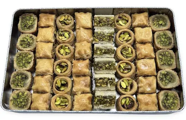 Al Bohsali 1870-24 Piece Premium Pistachio Baklava Pastries