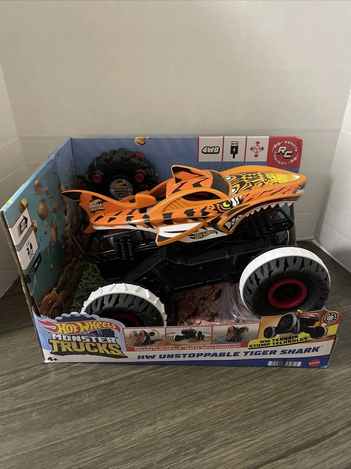 Hot Wheels Monster Trucks Téléguidés Unstoppable Tiger Shark