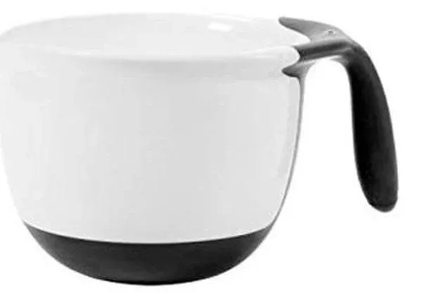 OXO Good Grips 2QT Plastic Batter Mixing Bowl, White