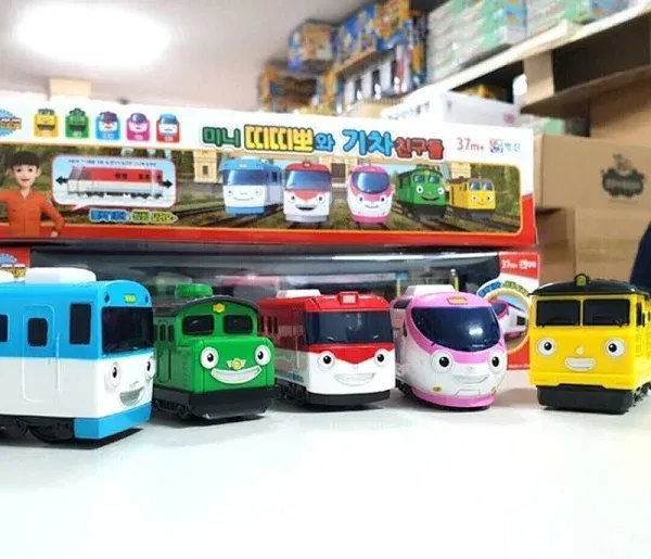 5pcs The Little Train Pull Back Mini Toy Trains Set