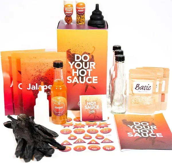 Craftly DIY Hot Sauce Making Kit | Includes Cayenne, Carolina Reaper, Jalapeño, Charapita | Gift for Birthdays, Anniversaries | Gift idea for men and women | Birthday Gift for Him, Her