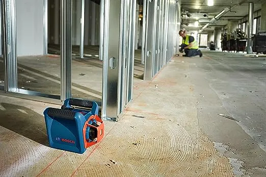 BOSCH GRL900-20HVK REVOLVE Self-Leveling Horizontal/Vertical Rotary Laser Kit, Includes Tripod, Grade Rod, Receiver, 2 D Batteries, Carrying Case, & Accessories
