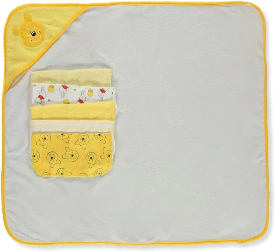 Disney Baby Winnie The Pooh Hooded Towel with 5 Piece Washcloth Set, Honey Collector Print, GS71798, Yellow