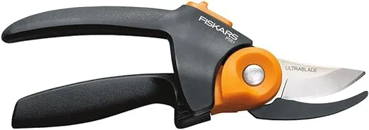 Fiskars PowerGear2 UltraBlade Softgrip Pruner