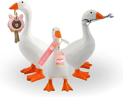 Jareo Magnetic Goose Statue Cute Key Holder 1 Pack Home Decoration Hanging Rack Table Desk Sculpture Funny Bedroom Decor Housewarming Gift