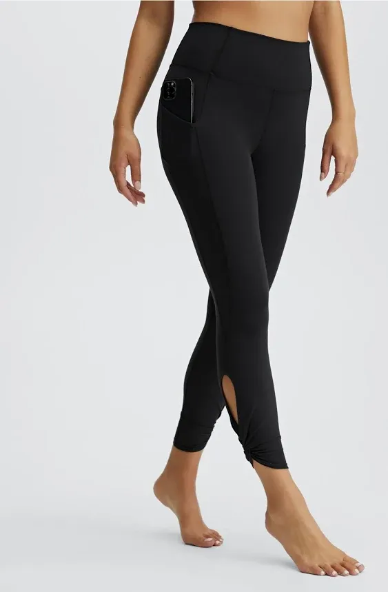 Fabletics Black Small Oasis Pureluxe High-Waisted Twist 7/8 Legging