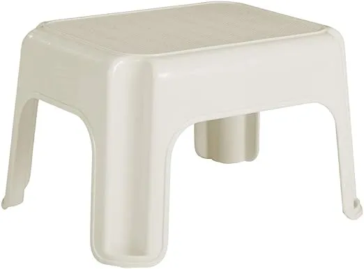 Rubbermaid Bisque Step Stool