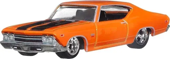 Hot Wheels Premium Car Culture American Scene Toy Vehicles, 5-Pack of 1:64 Scale American-Made Models, Real Riders Tires, Metal/Metal Body & Chassis