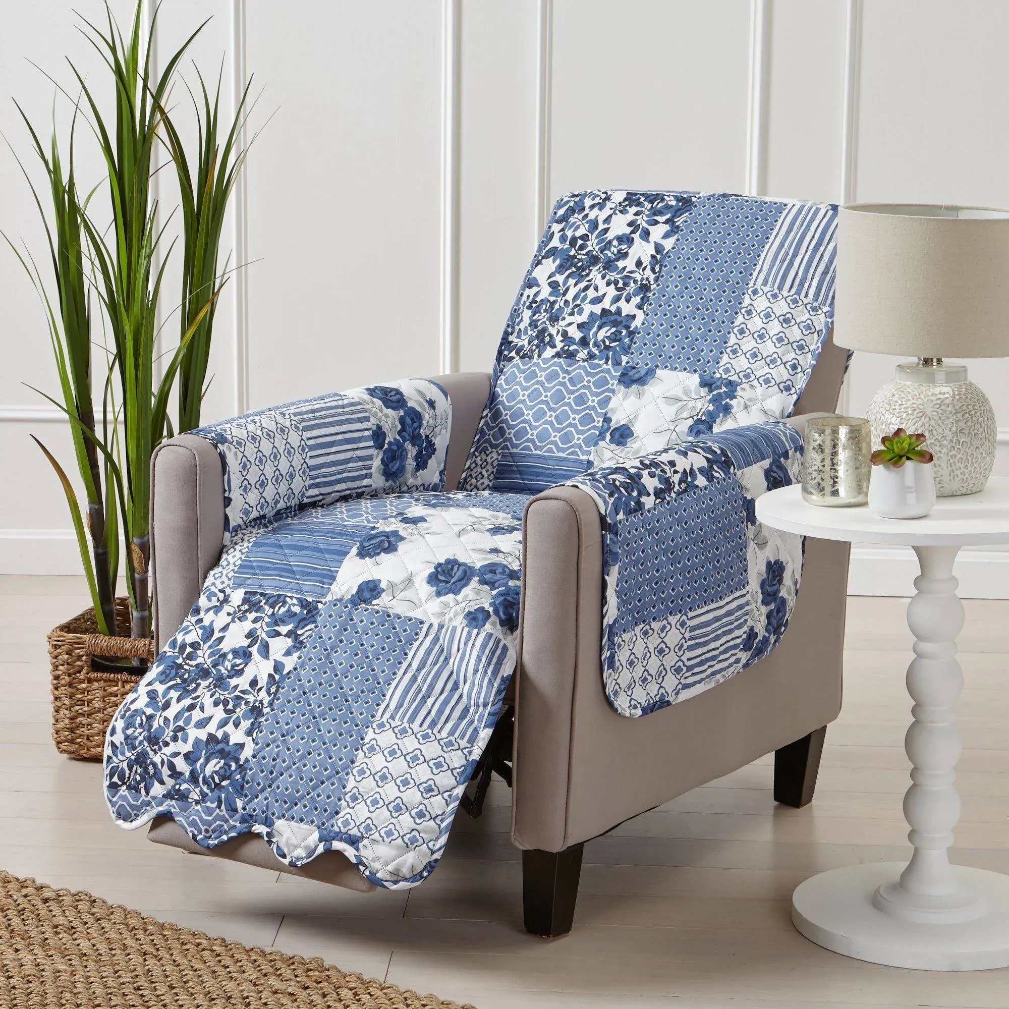 Great Bay Home Patchwork Scalloped Recliner Furniture Protector