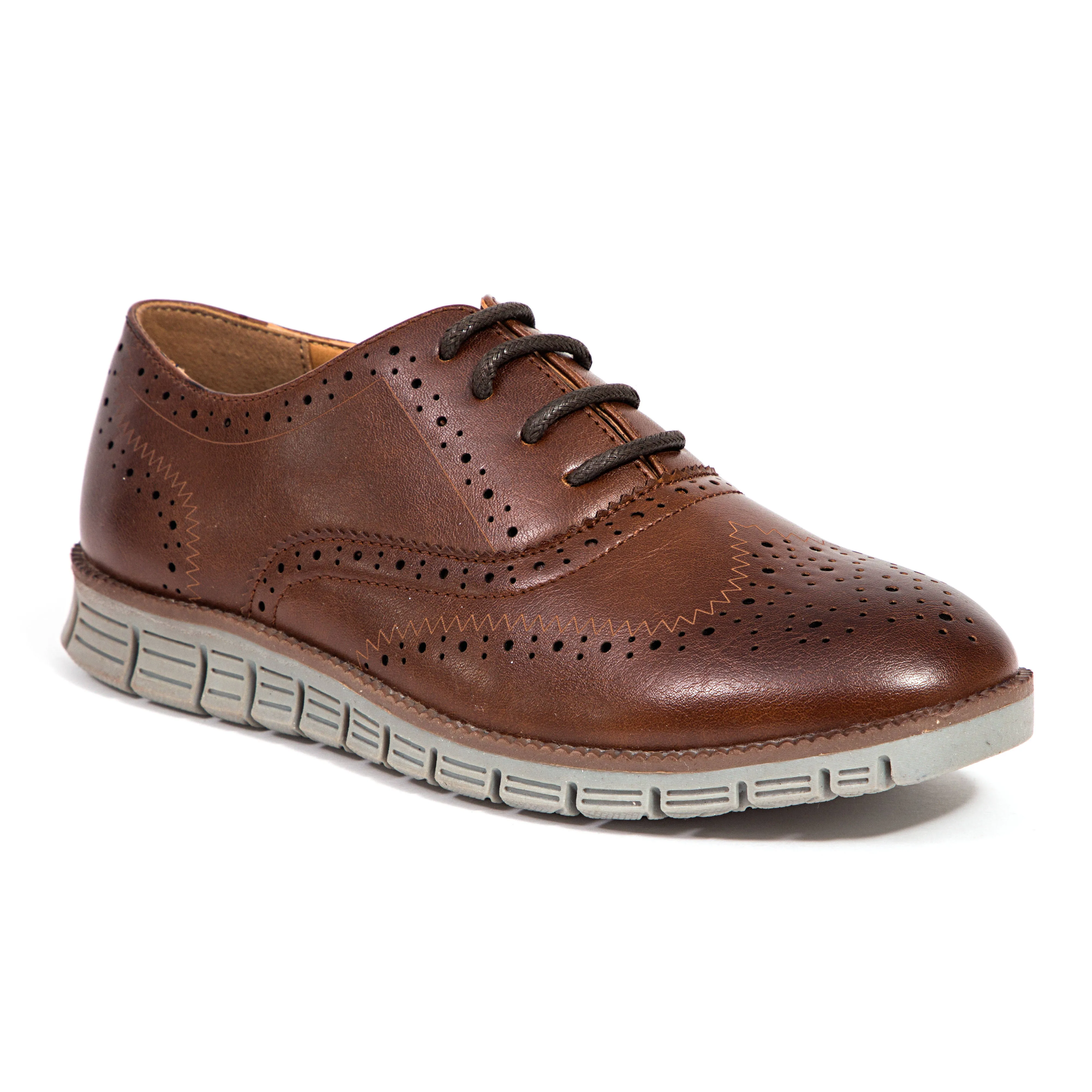 Deer Stags Benton Jr Boys' Wingtip Oxford Shoes, Boy's, Size: 2, Brown