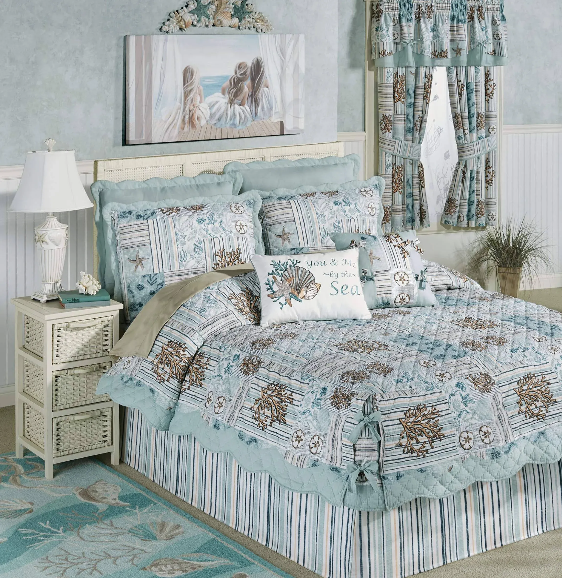 Touch of Class Shell Harbor Quilt Set Aqua, Queen, Aqua