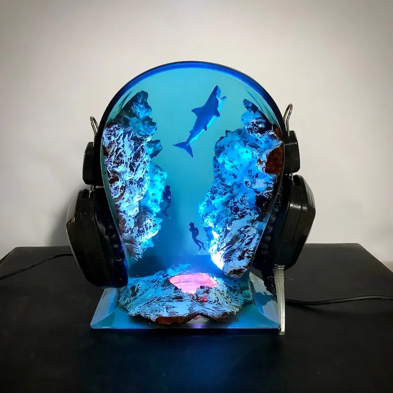 Handmade Headphone Stand LED RGB, Shark Night light, Epoxy Lamp-Gift for Gamer-Epoxy Resin Wood Rustic Table Lamp