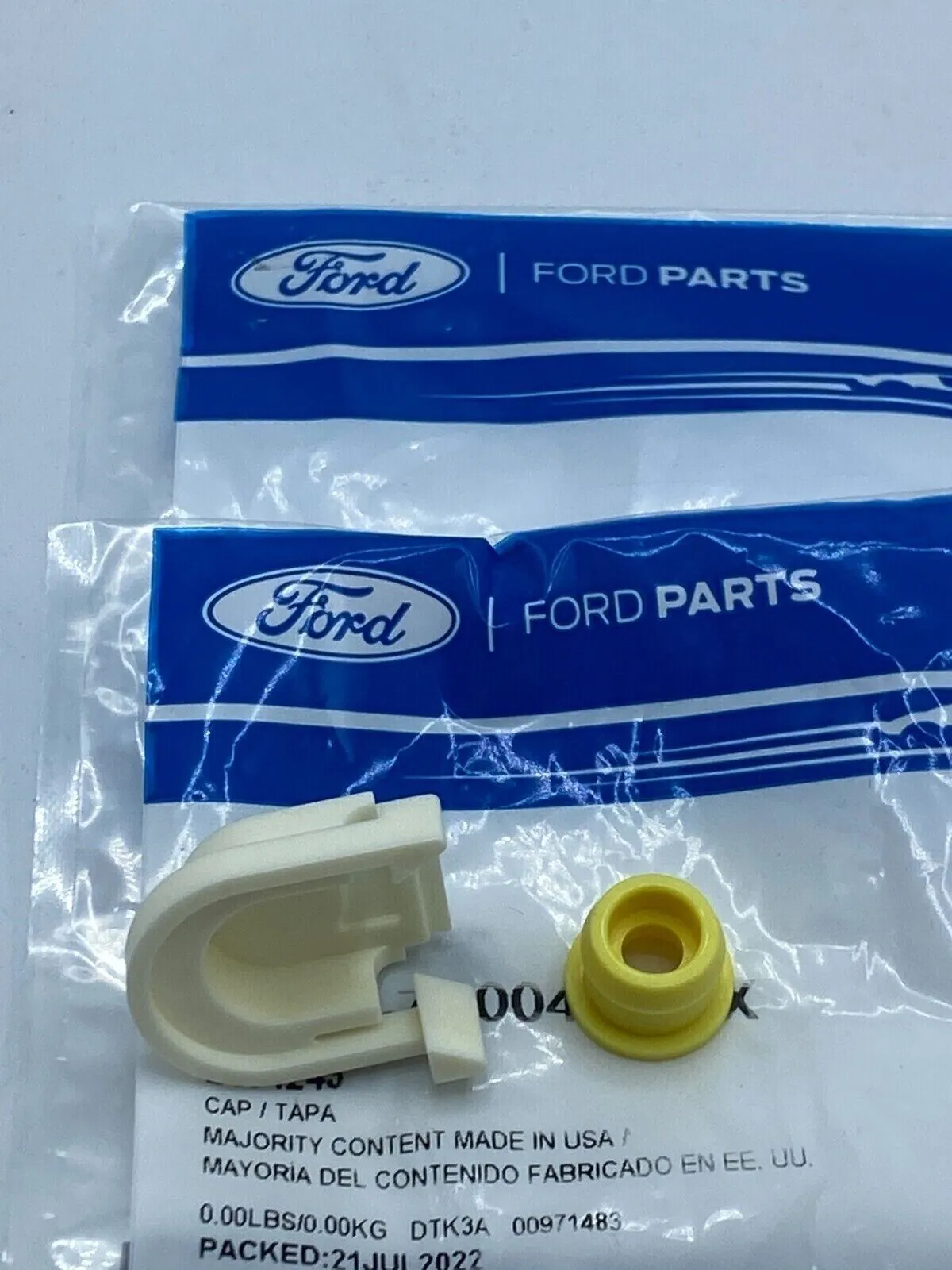 Ford KV6Z7K340A and DG9Z7S004A Transmission shifter Bushing Set: Transit Connect