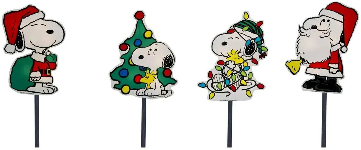 ProductWorks Peanuts 2D LED Pre-Lit Flat Pathway Christmas Yard Art, 12-Inch