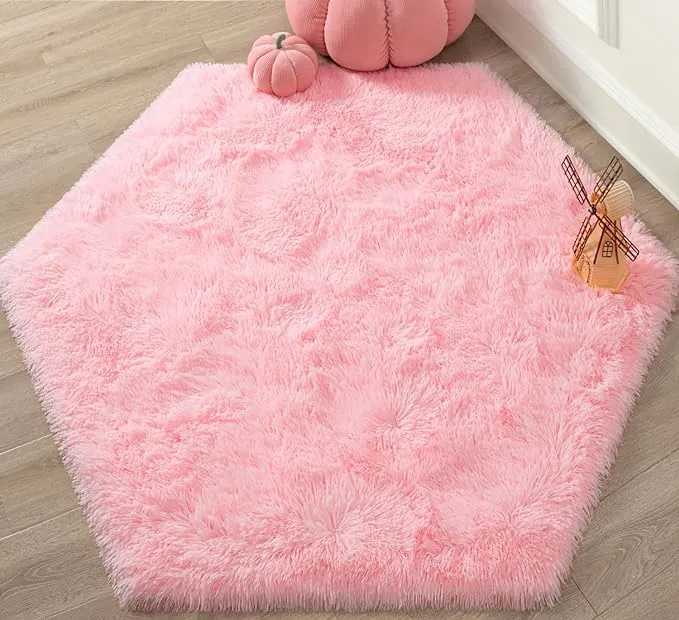 Pink Hexagon Princess Rug, 4.6X4 Ft Castle Play Tent Carpet, Cute Fluffy Rug for Girls Room, Shaggy Soft Non Slip Nursery Rug, Furry Area Rug Fuzzy Plush Mat for Dorm Baby Room Decor