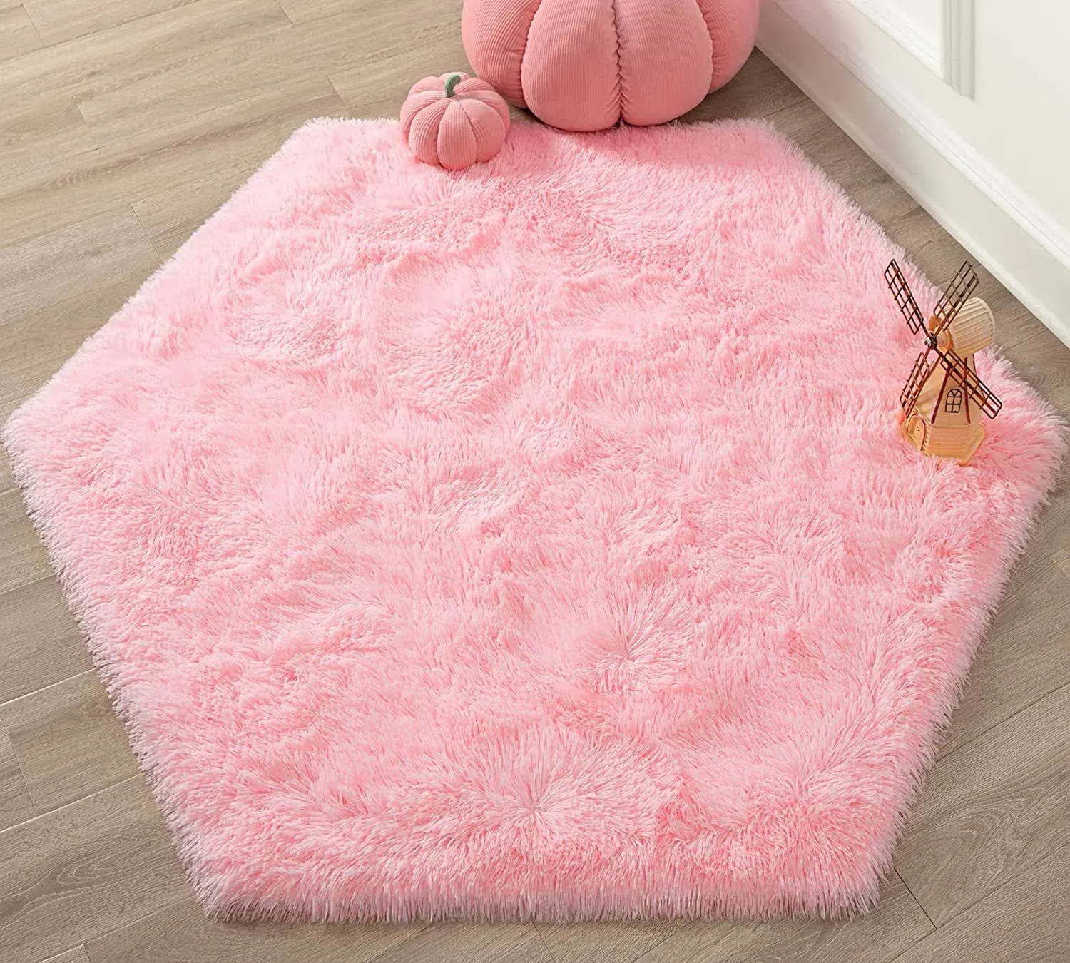 Pink Hexagon Princess Rug, 4.6X4 Ft Castle Play Tent Carpet, Cute Fluffy Rug for Girls Room, Shaggy Soft Non Slip Nursery Rug, Furry Area Rug Fuzzy Plush Mat for Dorm Baby Room Decor